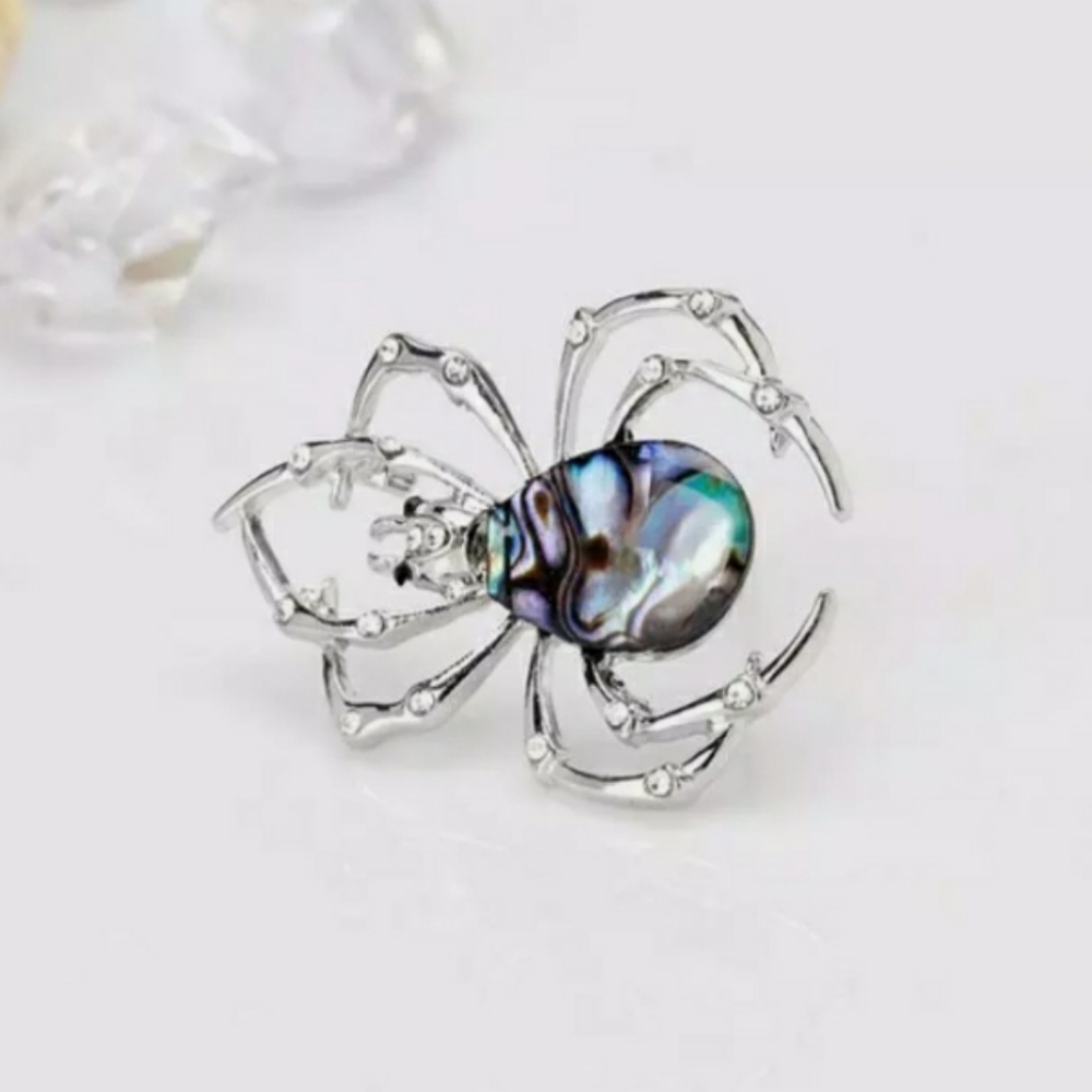 Abalone Spider Brooch - Picture 4 of 4